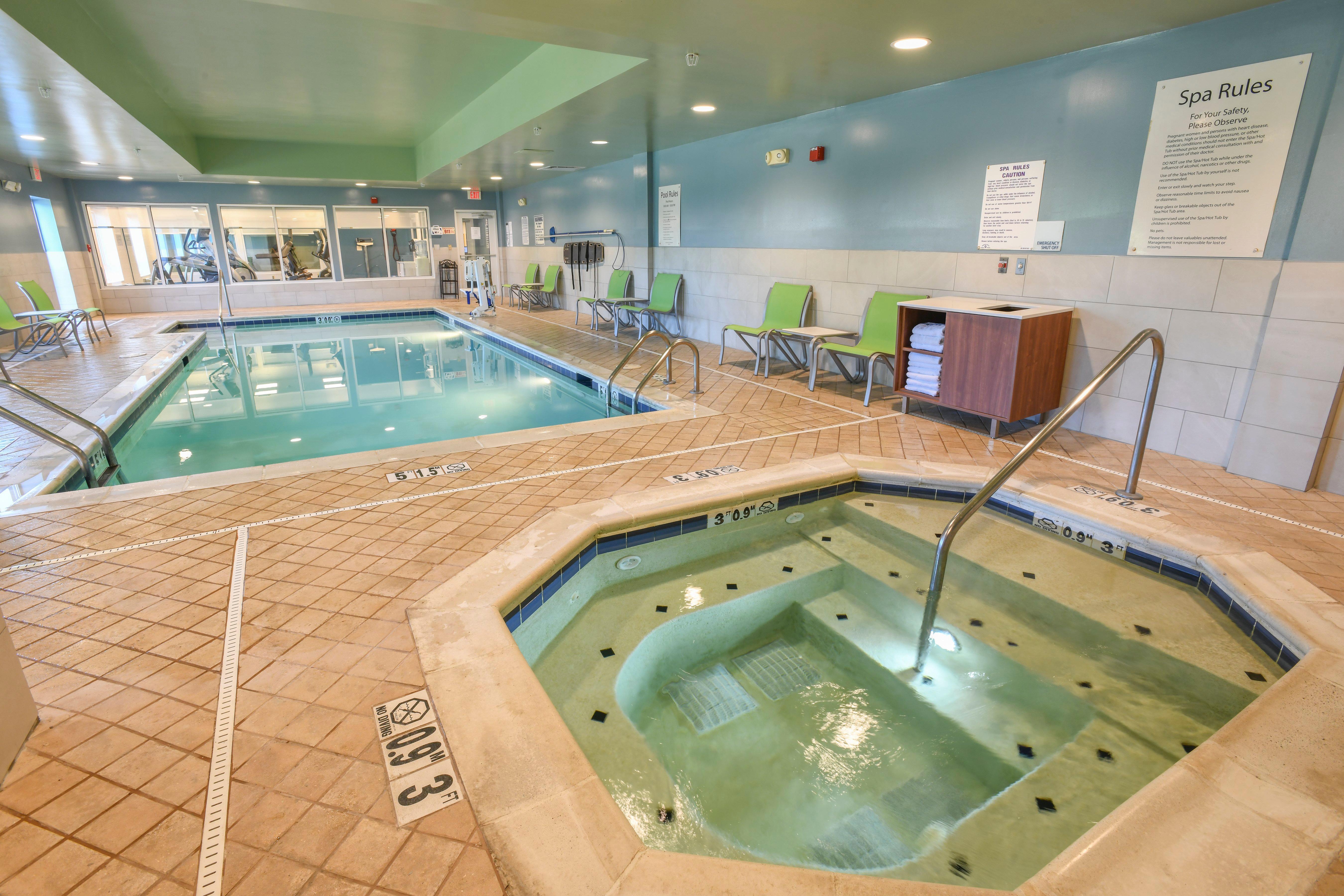 Holiday Inn Express Hotel & Suites Richwood - Cincinnati South, An Ihg Hotel Экстерьер фото